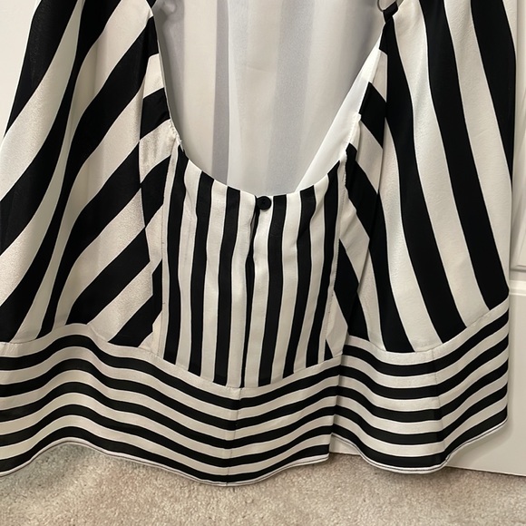 BCBG Dana open back tank black and white striped small NWT - Picture 11 of 11